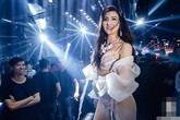 Huyền Thư lên tiếng về show diễn nội y khiêu khích ở quán bar Huyền Thư lên tiếng về show diễn nội y khiêu khích ở quán bar