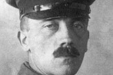 Tiết lộ ba lần chết hụt đáng sợ của Hitler Tiết lộ ba lần chết hụt đáng sợ của Hitler