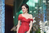 Sao Việt chuộng sắc đỏ trong mùa Giáng sinh Sao Việt chuộng sắc đỏ trong mùa Giáng sinh