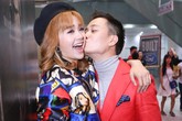 Lương Mạnh Hải khiến Minh Hằng bối rối vì nụ hôn bất ngờ Lương Mạnh Hải khiến Minh Hằng bối rối vì nụ hôn bất ngờ