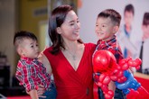 Á hậu Dương Trương Thiên Lý lần đầu khoe hai con trai Á hậu Dương Trương Thiên Lý lần đầu khoe hai con trai