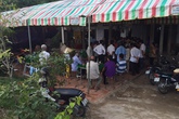 Vụ phóng hỏa khiến 3 người tử vong: Hung thủ “lộ mặt” giữa đám tang Vụ phóng hỏa khiến 3 người tử vong: Hung thủ “lộ mặt” giữa đám tang