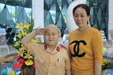 Bé trai 9 tuổi bị ung thư chạm vào ước mơ làm CSGT thứ thiệt Bé trai 9 tuổi bị ung thư chạm vào ước mơ làm CSGT thứ thiệt