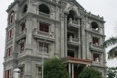 Lộ diện thêm lâu đài 5 triệu USD của đại gia Tây Hồ Lộ diện thêm lâu đài 5 triệu USD của đại gia Tây Hồ