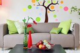 Làm mới căn nhà với decal dán tường chấm bi Làm mới căn nhà với decal dán tường chấm bi
