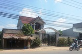 Nhà một bí thư huyện bị cướp đến nổ súng Nhà một bí thư huyện bị cướp đến nổ súng