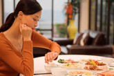 Thói quen xấu không nên lặp lại sau mỗi bữa ăn Thói quen xấu không nên lặp lại sau mỗi bữa ăn