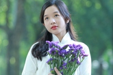 Con gái Thanh Thanh Hiền dịu dàng tuổi mới lớn Con gái Thanh Thanh Hiền dịu dàng tuổi mới lớn