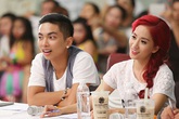 Bị gia đình ngăn cản, Khánh Thi vẫn "sánh đôi" với Phan Hiển Bị gia đình ngăn cản, Khánh Thi vẫn "sánh đôi" với Phan Hiển