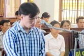 Người đàn bà không khóc khi chồng bị đề nghị án tử Người đàn bà không khóc khi chồng bị đề nghị án tử