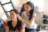 Vừa học vừa chăm mẹ Vừa học vừa chăm mẹ