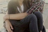 Bắt thanh niên dụ bé gái 15 tuổi vào khách sạn quan hệ Bắt thanh niên dụ bé gái 15 tuổi vào khách sạn quan hệ