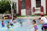 Giáo dục sớm - Chơi một cách khoa học với con trẻ! Giáo dục sớm - Chơi một cách khoa học với con trẻ!