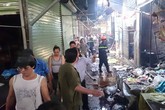 Cháy chợ Phùng Khoang: Mẹ lấy thân mình che lửa cho con 8 tháng tuổi Cháy chợ Phùng Khoang: Mẹ lấy thân mình che lửa cho con 8 tháng tuổi