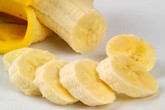 Những tác dụng phụ tai hại do ăn chuối tiêu sai cách Những tác dụng phụ tai hại do ăn chuối tiêu sai cách