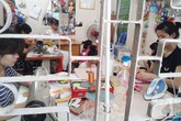 Chuyện về ngôi nhà đặc biệt của 6 cô gái bị khiếm thính Chuyện về ngôi nhà đặc biệt của 6 cô gái bị khiếm thính