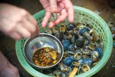 Nhập viện vì bát canh cua Nhập viện vì bát canh cua