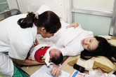 Sẽ rất nguy hiểm nếu Việt Nam “nới lỏng” mức sinh ngay từ bây giờ! Sẽ rất nguy hiểm nếu Việt Nam “nới lỏng” mức sinh ngay từ bây giờ!