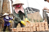 Hàng chục triệu lao động “ngoài luồng” sẽ được hưởng lợi Hàng chục triệu lao động “ngoài luồng” sẽ được hưởng lợi