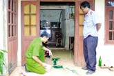 Nghi vợ ngoại tình, chồng ép con trai 3 tuổi cùng tự tử Nghi vợ ngoại tình, chồng ép con trai 3 tuổi cùng tự tử