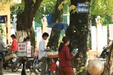 Hàng rong "tấn công" trường học Hàng rong "tấn công" trường học