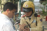 Hà Nội: “Mắt thần” bắt lỗi hàng loạt xe vi phạm Hà Nội: “Mắt thần” bắt lỗi hàng loạt xe vi phạm