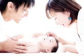 Vẫn có con dù chồng liệt nửa người Vẫn có con dù chồng liệt nửa người