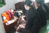 Vợ ngóng tin chồng trong…tuyệt vọng Vợ ngóng tin chồng trong…tuyệt vọng