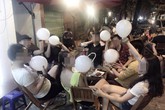 Shisha, bóng cười, chết người...như bỡn! Shisha, bóng cười, chết người...như bỡn!