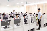 Kỳ thi SAT đầu tiên tại Việt Nam: Thí sinh hào hứng vì thi xong biết điểm ngay Kỳ thi SAT đầu tiên tại Việt Nam: Thí sinh hào hứng vì thi xong biết điểm ngay