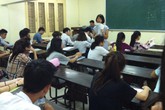 Chấm thi THPT Quốc gia: Dự kiến điểm chuẩn vào đại học sẽ cao Chấm thi THPT Quốc gia: Dự kiến điểm chuẩn vào đại học sẽ cao