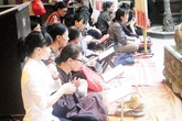 Nghề cúng thuê nở rộ dịp Rằm tháng Bảy Nghề cúng thuê nở rộ dịp Rằm tháng Bảy