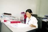 Đội ngũ cán bộ DS-KHHGĐ kiêm nhiệm nhiều công việc tại Hà Tĩnh: Để “tròn vai” phải làm cả đêm Đội ngũ cán bộ DS-KHHGĐ kiêm nhiệm nhiều công việc tại Hà Tĩnh: Để “tròn vai” phải làm cả đêm