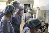 Thêm cơ hội cho 30 cặp vợ chồng hiếm muộn có hoàn cảnh khó khăn Thêm cơ hội cho 30 cặp vợ chồng hiếm muộn có hoàn cảnh khó khăn