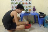Tân sinh viên gian nan tìm nhà trọ trong “bão” giá Tân sinh viên gian nan tìm nhà trọ trong “bão” giá