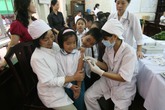 Nên cho con tiêm phòng sởi! Nên cho con tiêm phòng sởi!