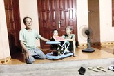 Người bố cứa cổ con gái 4 tuổi nói do bị người “cõi âm” sai khiến Người bố cứa cổ con gái 4 tuổi nói do bị người “cõi âm” sai khiến