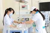 Nâng cao vai trò của người điều dưỡng trong chăm sóc sức khỏe trẻ em Nâng cao vai trò của người điều dưỡng trong chăm sóc sức khỏe trẻ em