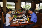 Khuyến mại lạ: Miễn phí đồ ăn cho khách tên Sơn, Thuý Khuyến mại lạ: Miễn phí đồ ăn cho khách tên Sơn, Thuý