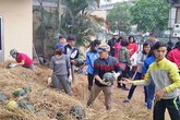 Chung tay giúp nông dân miền Trung thoát cảnh bị ép giá dưa hấu Chung tay giúp nông dân miền Trung thoát cảnh bị ép giá dưa hấu