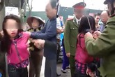 Bị trói ngược tay vì ăn cắp, gái xinh 10X mặt tỉnh bơ Bị trói ngược tay vì ăn cắp, gái xinh 10X mặt tỉnh bơ