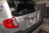 Gây tai nạn bỏ chạy, tài xế taxi bị dân lột áo hành hung Gây tai nạn bỏ chạy, tài xế taxi bị dân lột áo hành hung
