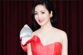 Sao đẹp tuần qua: Người đẹp không tuổi Giáng My quý phái với váy 3D Sao đẹp tuần qua: Người đẹp không tuổi Giáng My quý phái với váy 3D