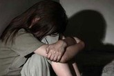 Bà nội tin người lạ khiến cháu gái bị hiếp dâm Bà nội tin người lạ khiến cháu gái bị hiếp dâm