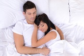 Làm thế nào để không lây nhiễm HIV từ bạn tình dương tính Làm thế nào để không lây nhiễm HIV từ bạn tình dương tính
