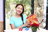 Quỳnh Scarlett: “Ăn mì cũng là cách nuông chiều cảm xúc” Quỳnh Scarlett: “Ăn mì cũng là cách nuông chiều cảm xúc”
