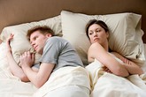 Những hiểu lầm xung quanh chuyện mạnh - yếu Những hiểu lầm xung quanh chuyện mạnh - yếu