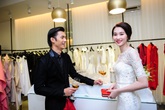 Bắt gặp Đặng Thu Thảo “thân mật” bên Nhan Phúc Vinh Bắt gặp Đặng Thu Thảo “thân mật” bên Nhan Phúc Vinh