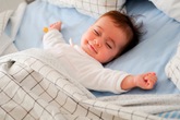Phòng tránh bệnh ngoài da và hô hấp cho trẻ Phòng tránh bệnh ngoài da và hô hấp cho trẻ