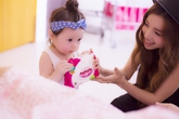 Tan chảy với nụ hôn thiên thần của con gái Elly Trần và con trai MC Phan Anh Tan chảy với nụ hôn thiên thần của con gái Elly Trần và con trai MC Phan Anh